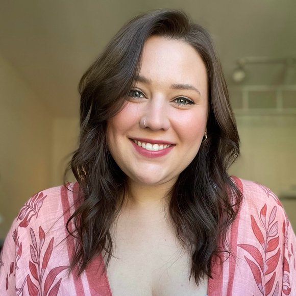 Meet your Posher, Katherine - Picture 1 of 1